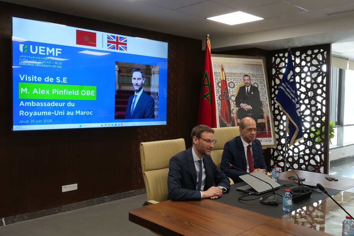 L’UEMF accueille Son Excellence l’Ambassadeur du Royaume-Uni au Maroc pour renforcer les perspectives de coopération académique et scientifique