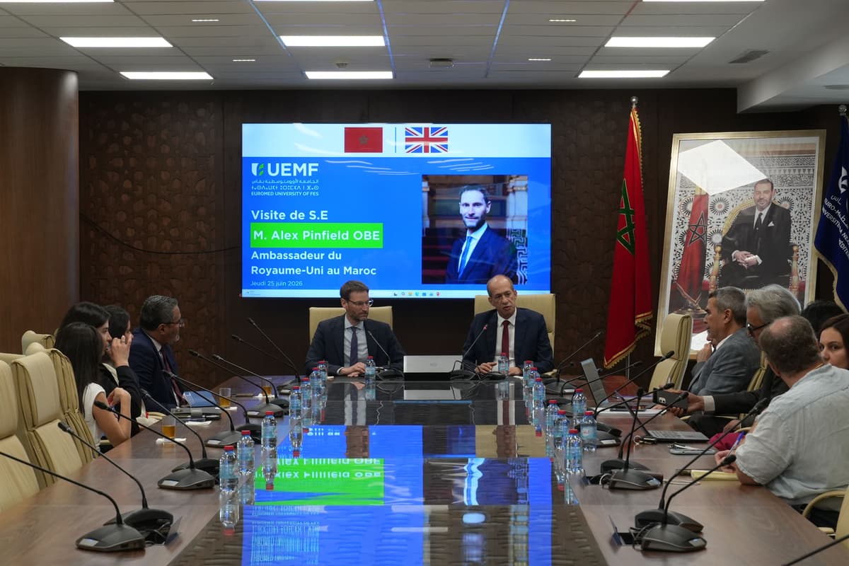 L’UEMF accueille Son Excellence l’Ambassadeur du Royaume-Uni au Maroc pour renforcer les perspectives de coopération académique et scientifique