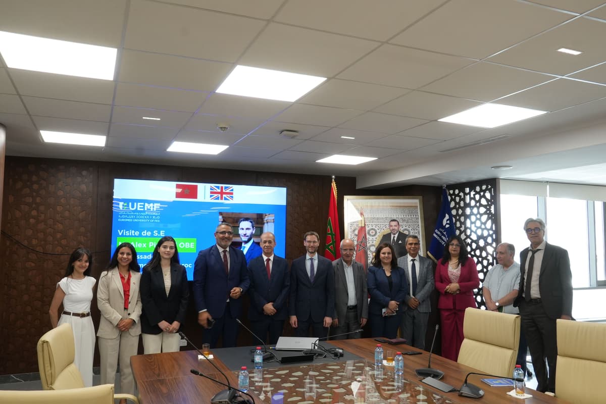 L’UEMF accueille Son Excellence l’Ambassadeur du Royaume-Uni au Maroc pour renforcer les perspectives de coopération académique et scientifique